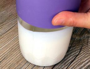 淡奶油打发至湿性发泡即可