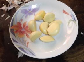 大蒜去皮