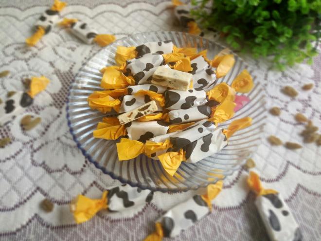 葡萄干花生牛轧糖