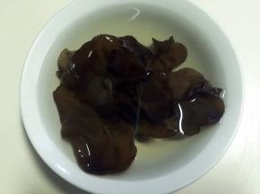 干木耳提前水泡发