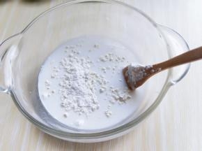 再加入低筋面粉。