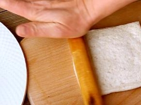 擀成薄片