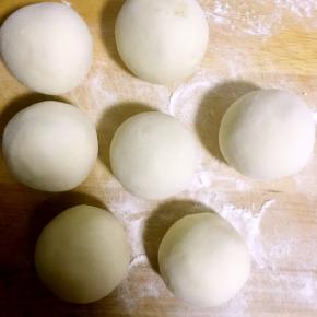 依次包好，捏口向下