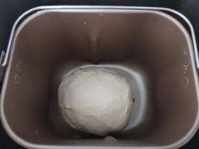 和好的面团进行发酵