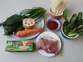 所有的食材都备好，蔬菜可以根据自己喜欢自由搭配