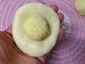 放入一份馅料