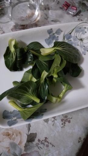 清洗一把青菜