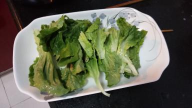 生菜可以分成小段