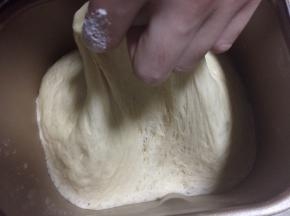 发酵好的面团内层是蜂窝组织