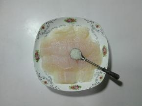 放一小勺糖