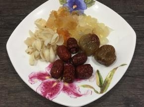 洗净所有食材