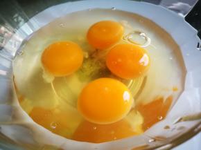 鸡蛋打散