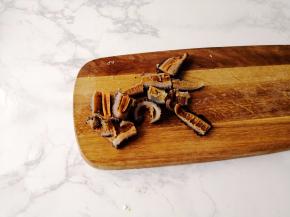 切成大小适中的块。