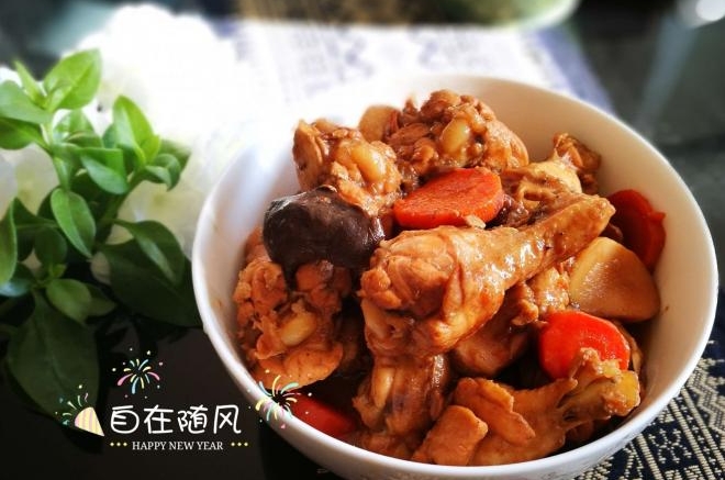 杏鲍菇烧鸡翅根