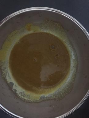 加热水调成糊状