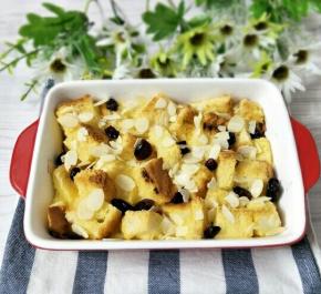 入预热好的烤箱中层170度烤30分钟