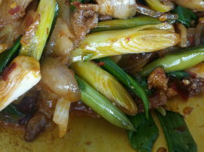 豆瓣酱很咸了，所以不用加盐了。