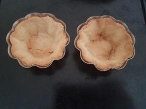 放入180度预热的烤箱烤制15分钟。