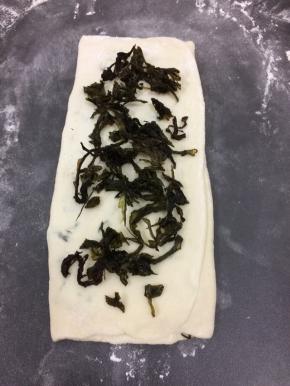 上面在放上紫菜