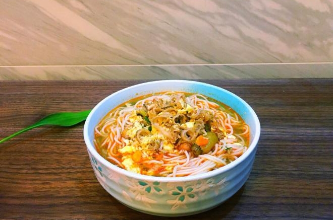 早餐系列之干贝边鸡蛋面