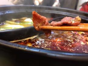 看我腌制的牛肉，嫩嫩的好吃