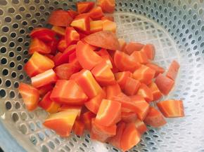 煮8分熟关火捞出用沥干水分