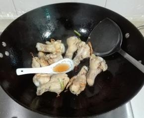 放一勺黄酒蒸发掉