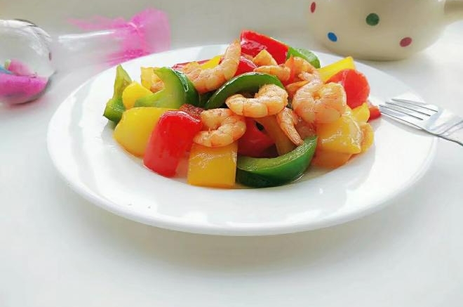 彩椒炒虾仁