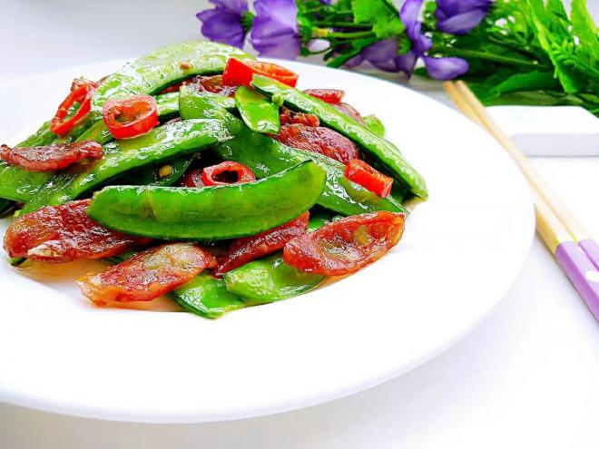 荷兰豆炒腊肠