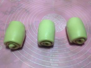 松弛后进行二次擀卷