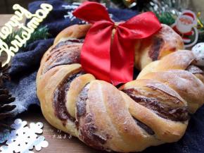 撒上糖粉装饰一下，是不是有下雪的感觉？哈哈