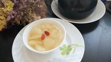 吃梨喝汤效果最好哦