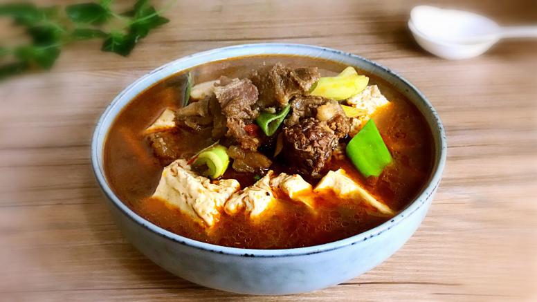 老汤牛肉炖豆腐