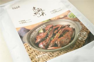 食光社的干锅鸭头，特别方便。