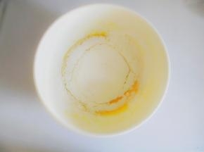 筛入面粉