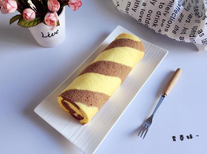 可可双色蛋糕卷