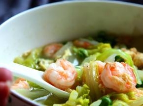盛入碗中撒入香葱碎即可食用