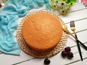 烤好出炉倒扣，放凉后再脱模