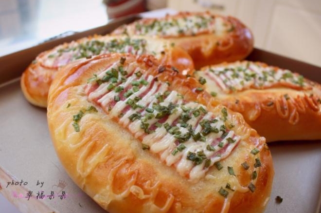 香葱培根面包