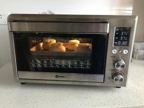 放入烤箱进行二发，约25-30分钟。