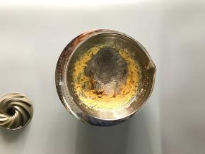 加入混合好的粉类，