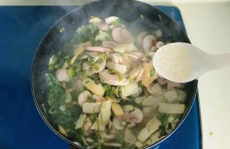 加入少许白糖提鲜