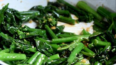 翻炒均匀即可上锅