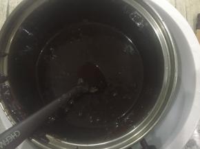 冬天冷，可以坐在温水里保持不凝固。