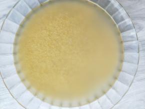 再加入清水浸泡两个小时