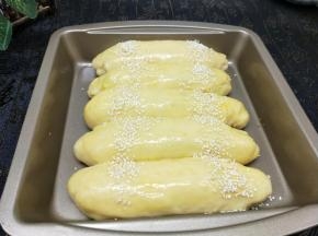 再撒上白芝麻。