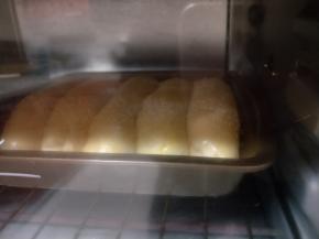入烤箱中层，180度烤15-18分钟。注意观察颜色，必要时盖上一张锡纸。