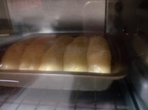 入烤箱中层，180度烤15-18分钟。注意观察颜色，必要时盖上一张锡纸。