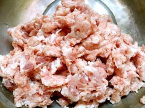 猪肉绞碎