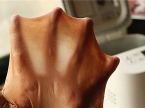 程序结束，可以拉出漂亮的手套膜。